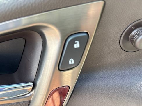 Used 2013 Buick Verano Leather FWD image 12