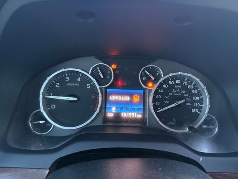 Used 2014 Toyota Tundra Limited image 13