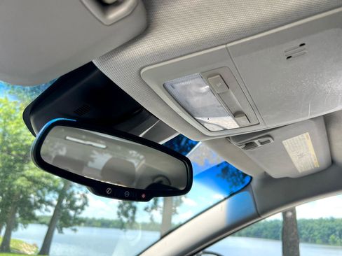 Used 2011 Chevrolet Cruze LT image 22