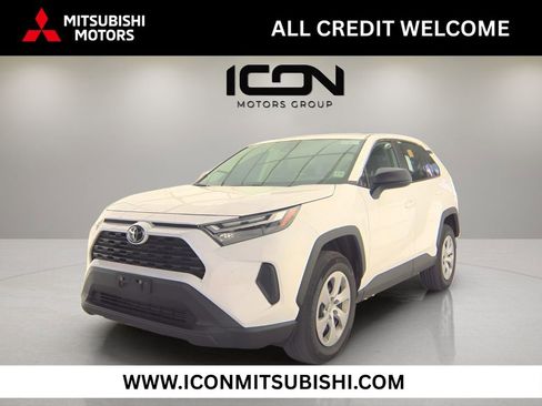 Used 2024 Toyota RAV4 LE AWD/4WD image 1