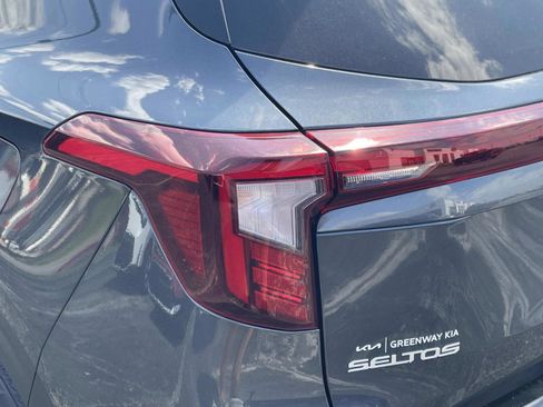 New 2026 Kia Seltos EX FWD image 10