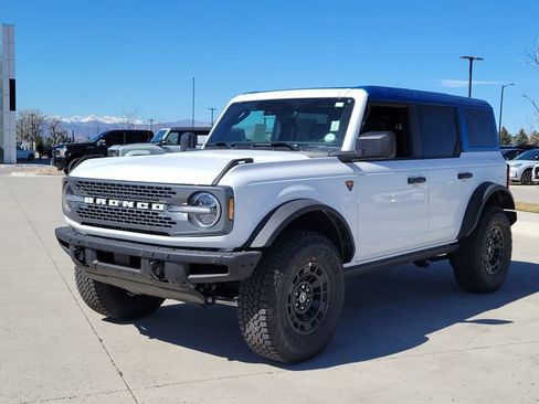 New 2026 Ford Bronco Badlands image 4
