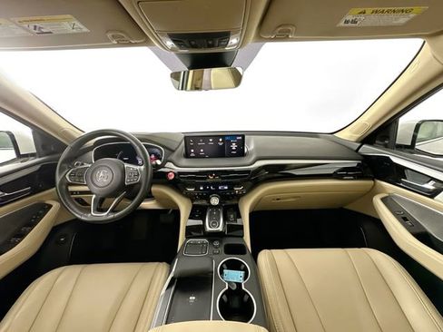 Used 2023 Acura MDX SH-AWD image 3