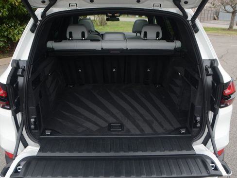 Used 2026 BMW X5 xDrive40i AWD/4WD image 25
