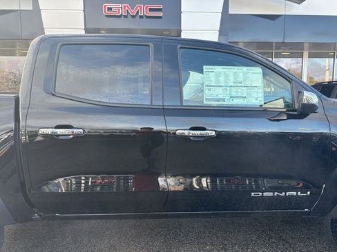 New 2026 GMC Canyon Denali w/ LPO, Denali Black Edition image 28