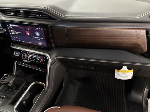 Used 2025 GMC Sierra 1500 Denali Ultimate image 20