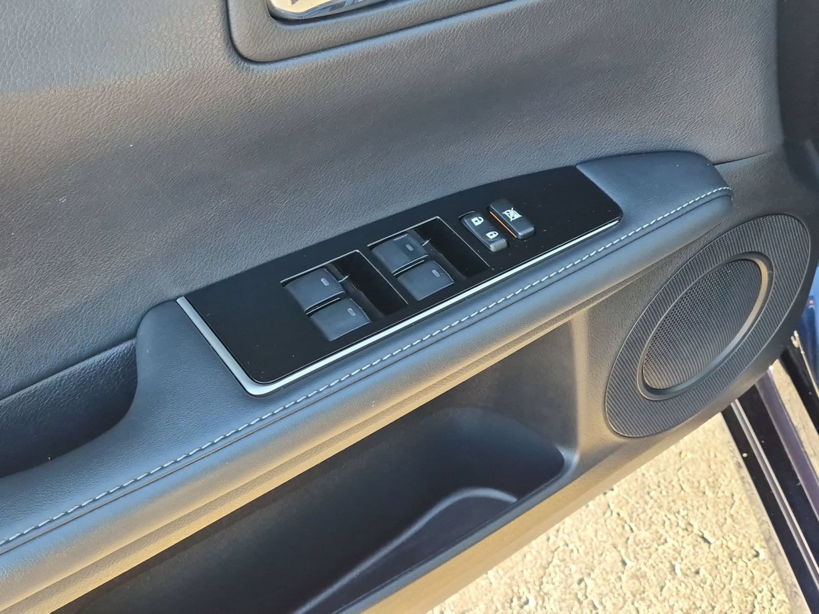 Used 2016 Lexus ES 300h w/ Navigation System Package FWD image 13