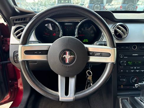 Used 2007 Ford Mustang Premium image 17