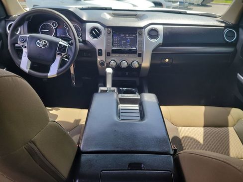 Used 2014 Toyota Tundra SR5 w/ SR5 Upgrade Package AWD/4WD image 13