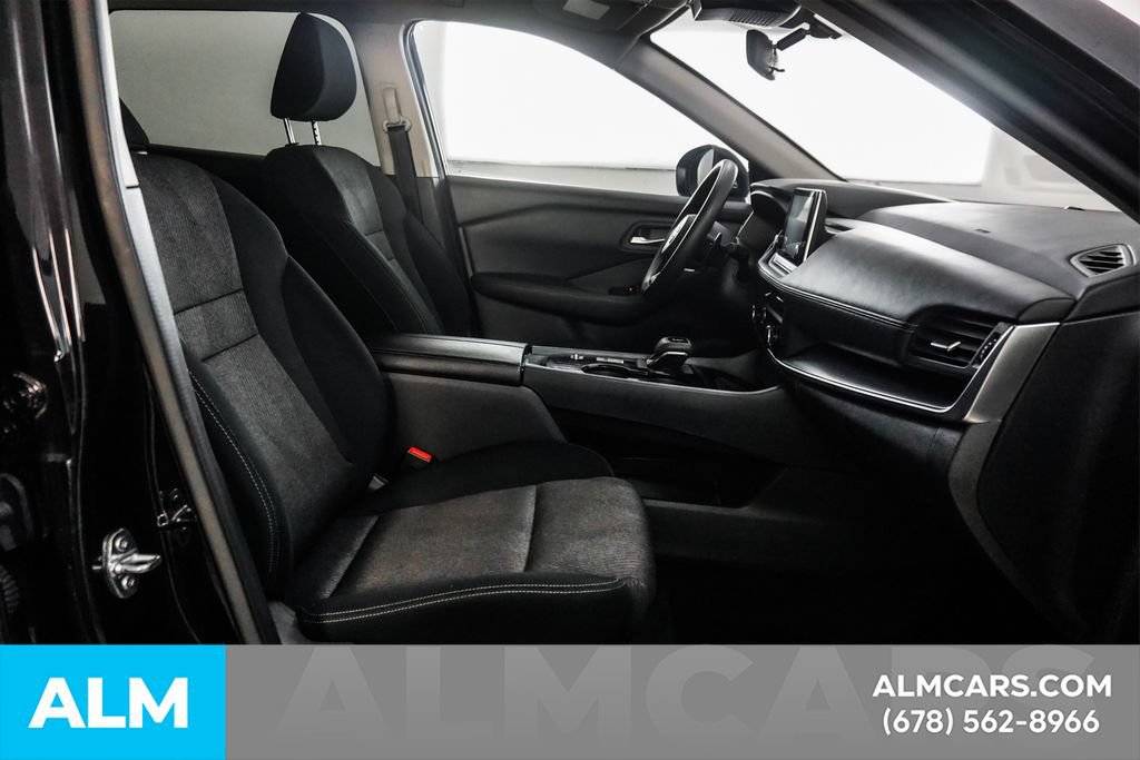Used 2024 Nissan Rogue SV FWD image 19