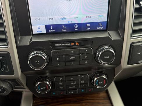Used 2020 Ford F150 Lariat AWD/4WD image 18