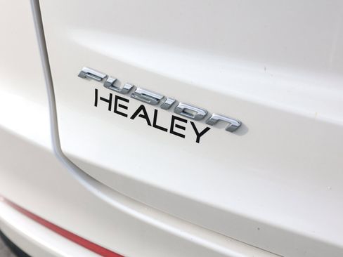 Certified 2019 Ford Fusion SE w/ Equipment Group 151A image 12