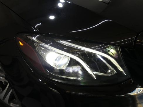 Used 2020 Mercedes-Benz E 350 4MATIC Sedan w/ Premium Package image 15