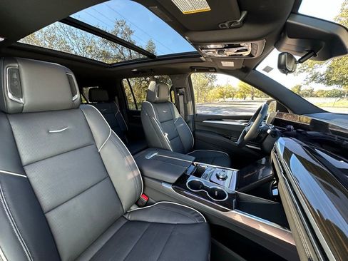 New 2026 Cadillac Escalade ESV Luxury w/ Touring Package image 18