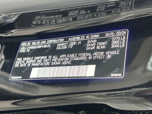 Used 2024 Volvo S90 T8 Ultimate image 36