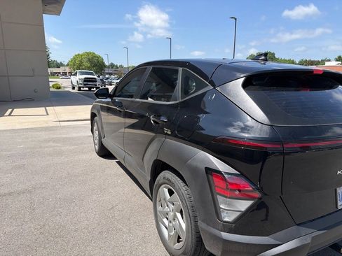 Certified 2025 Hyundai Kona SE FWD image 10