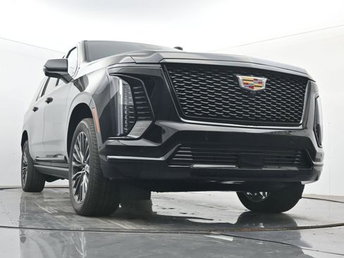 New 2026 Cadillac Escalade ESV Platinum Sport AWD/4WD image 22
