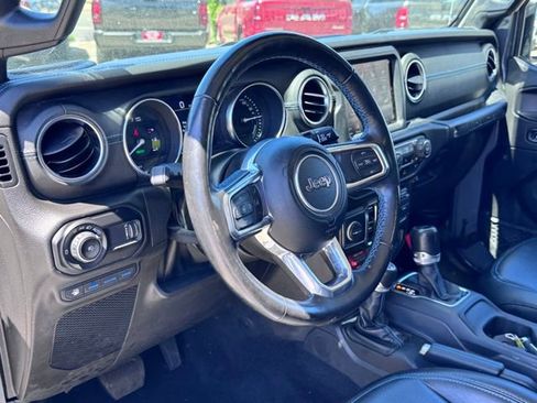 Used 2023 Jeep Wrangler Unlimited Rubicon 4xe w/ Cold Weather Group AWD/4WD image 22