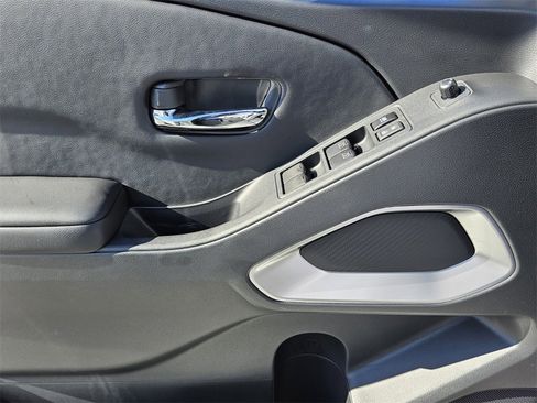New 2026 Nissan Frontier SV image 24