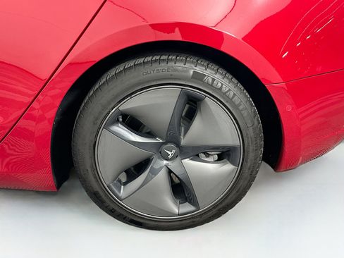 Used 2019 Tesla Model 3 Long Range image 11