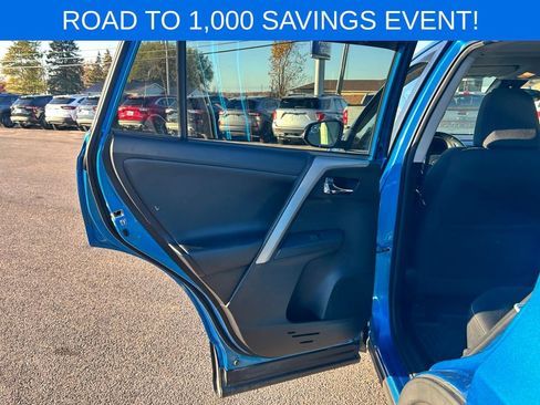 Used 2017 Toyota RAV4 XLE image 16