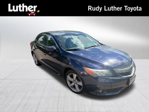 Used 2015 Acura ILX w/ Premium Package FWD image 1