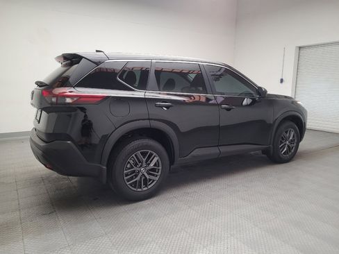 Used 2021 Nissan Rogue S image 10