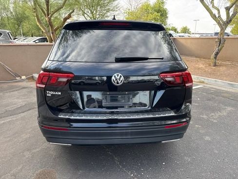 Used 2019 Volkswagen Tiguan SE w/ Panoramic Sunroof Package FWD image 5