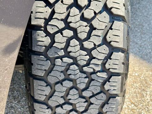 Used 2025 Ford Expedition Tremor AWD/4WD image 34
