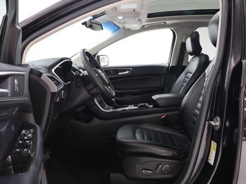 Used 2017 Ford Edge SEL w/ Equipment Group 201A AWD/4WD image 17