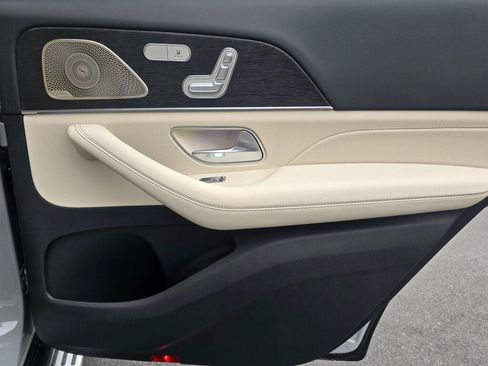 New 2026 Mercedes-Benz GLS 450 4MATIC image 27