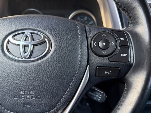 Used 2018 Toyota RAV4 XLE image 24