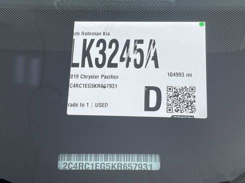 Used 2019 Chrysler Pacifica Touring-L Plus w/ Advanced Safetytec Group image 50