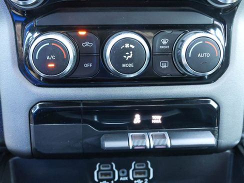 Used 2022 RAM 1500 Big Horn RWD image 17