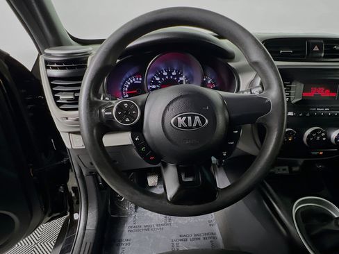 Used 2015 Kia Soul FWD image 17