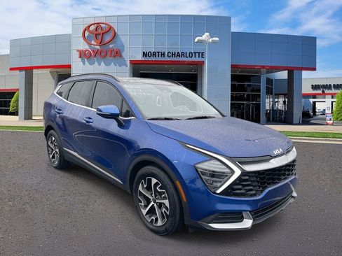 Used 2025 Kia Sportage EX w/ Premium Package image 1