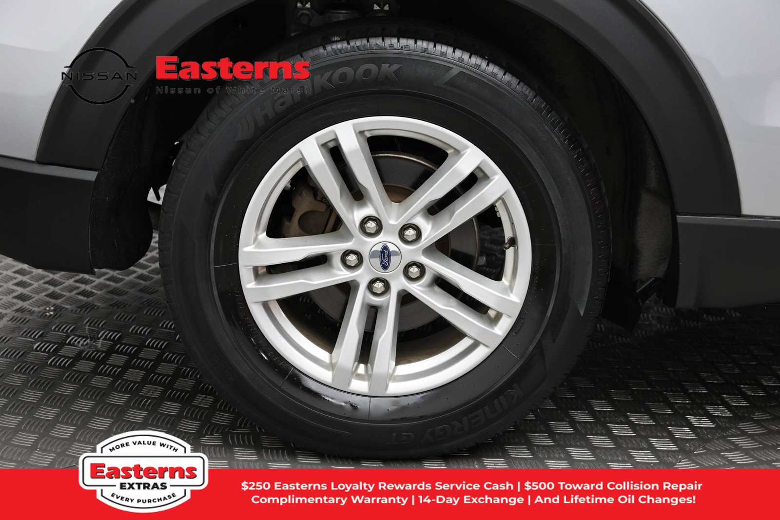 Used 2023 Ford Explorer XLT RWD image 28