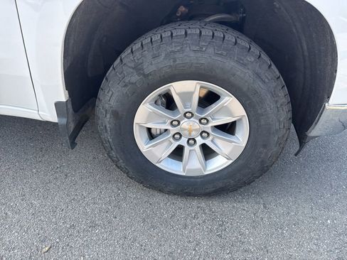 Used 2023 Chevrolet Silverado 1500 LT w/ Work Truck Package image 4