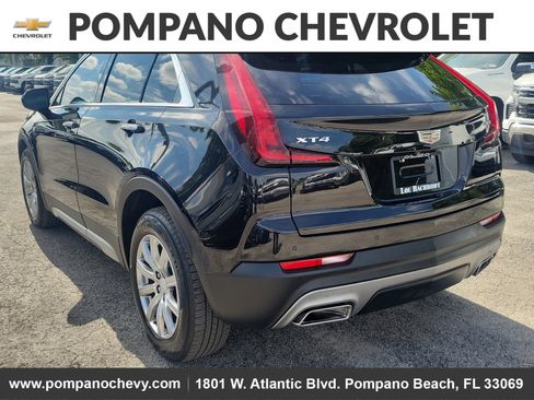 Used 2019 Cadillac XT4 Premium Luxury w/ Driver Awareness Package image 5