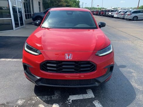 Certified 2025 Honda HR-V Sport image 2