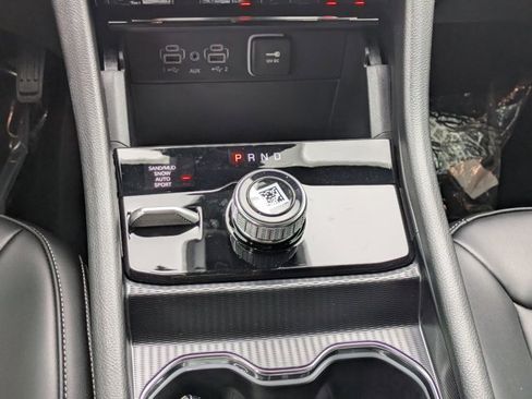 New 2025 Jeep Grand Cherokee L Limited w/ Black Appearance Package image 21