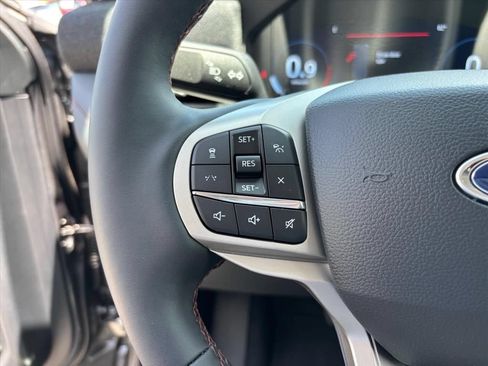 New 2026 Ford Explorer Active w/ Active Comfort Package AWD/4WD image 16