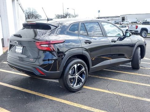 New 2026 Chevrolet Trax RS FWD image 6