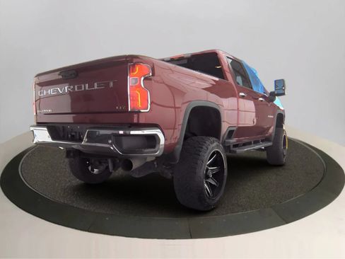 Used 2020 Chevrolet Silverado 2500 LTZ w/ LTZ Premium Package AWD/4WD image 2