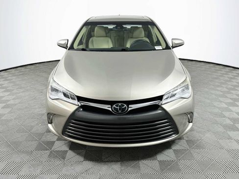 Used 2017 Toyota Camry XLE FWD image 2