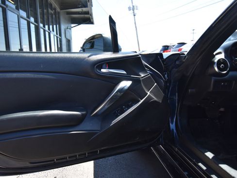 Used 2018 FIAT 124 Spider Classica w/ Technology & Siriusxm Group image 9