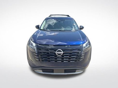New 2026 Nissan Pathfinder Platinum FWD image 2