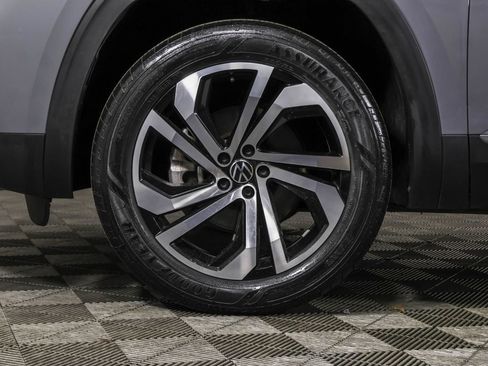 Used 2022 Volkswagen Atlas Cross Sport SEL image 25