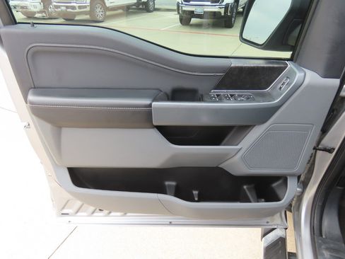 Used 2022 Ford F150 XLT w/ Equipment Group 302A High RWD image 24