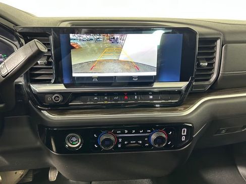 Used 2024 Chevrolet Silverado 1500 LT AWD/4WD image 23